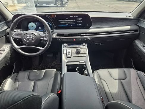 Certified 2023 Hyundai Palisade Limited AWD/4WD image 40