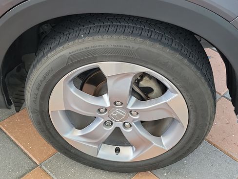 Used 2019 Honda HR-V LX image 10