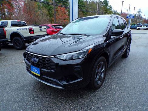 Certified 2024 Ford Escape ST-Line w/ Tech Pack #1 AWD/4WD image 3