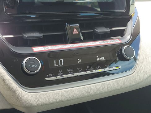 Certified 2026 Toyota Corolla LE FWD image 27