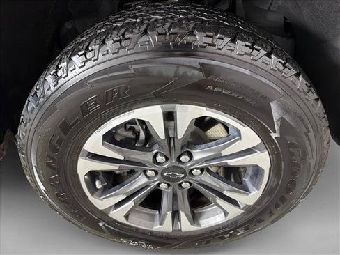 Used 2022 Chevrolet Colorado Z71 RWD image 12