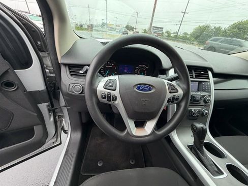 Used 2013 Ford Edge SE FWD image 12
