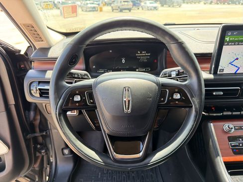 Used 2023 Lincoln Aviator Reserve w/ Equipment Group 201A RWD image 17