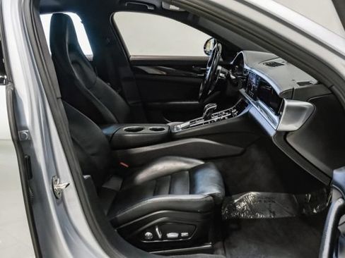 Used 2018 Porsche Panamera 4 AWD/4WD image 34