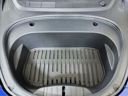 Used 2023 Tesla Model 3 Standard Range image 33