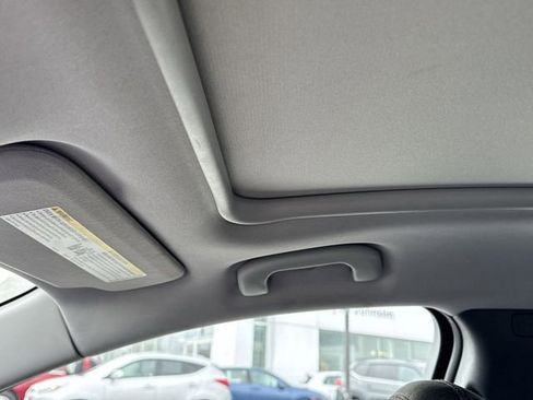 Used 2023 Chevrolet Malibu LT image 14