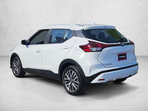 Used 2021 Nissan Kicks SV FWD image 8
