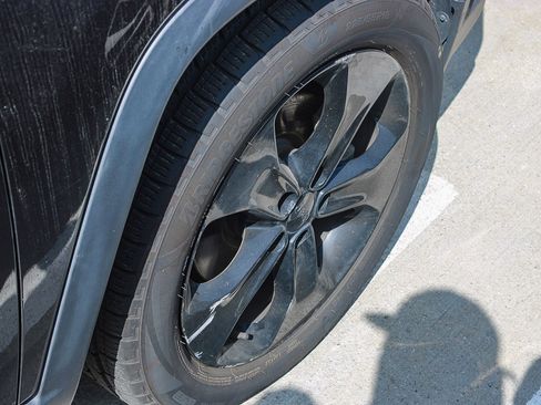 Used 2020 Jeep Compass Latitude image 17