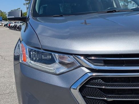 Used 2020 Chevrolet Traverse Premier w/ LPO, 'HIT The Road' Package FWD image 10