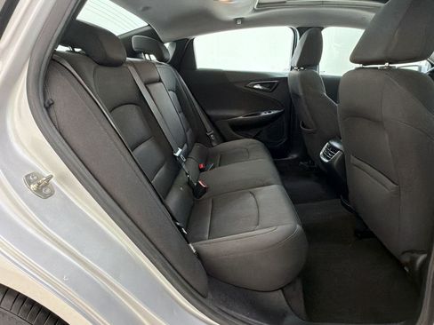 Used 2021 Chevrolet Malibu LT FWD image 31