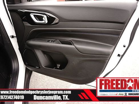 New 2026 Jeep Compass Latitude image 41