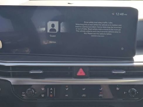 New 2026 Kia Sorento LX FWD image 17
