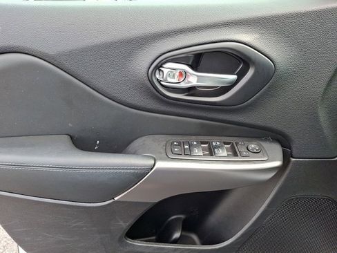 Certified 2022 Jeep Compass Limited w/ Elite Group image 14