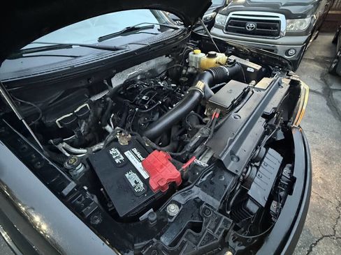 Used 2014 Ford F150 Platinum image 20