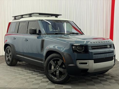 Used 2020 Land Rover Defender 110 HSE AWD/4WD image 2