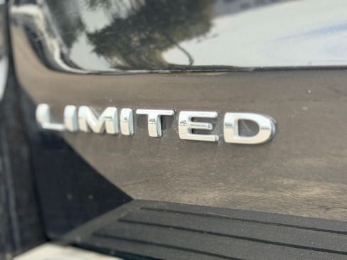 Certified 2024 Ford Expedition Limited AWD/4WD image 9