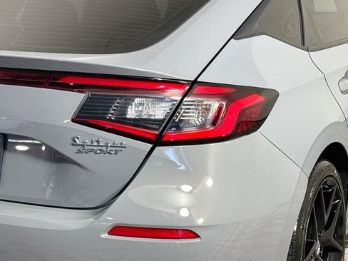 Used 2025 Honda Civic Sport image 34
