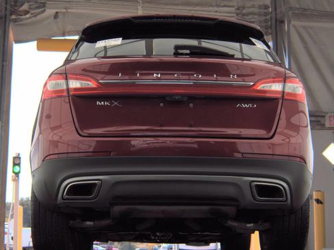 Used 2016 Lincoln MKX Reserve w/ Technology Package image 19