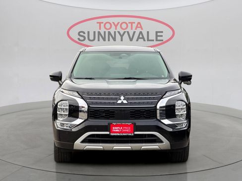 Used 2023 Mitsubishi Outlander SE image 11