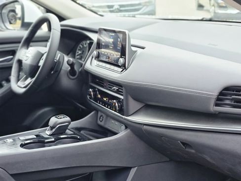 New 2026 Nissan Rogue SV image 12