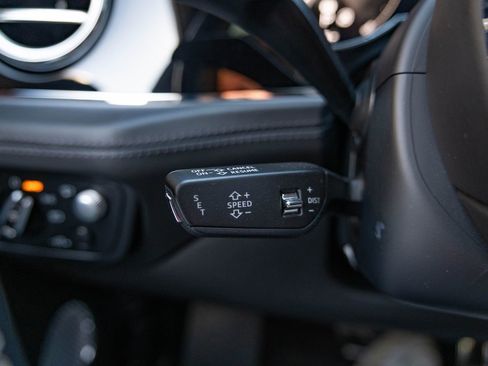 Used 2021 Bentley Bentayga Speed image 11