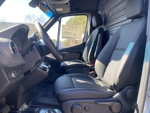 New 2025 Mercedes-Benz Sprinter 2500 image 24