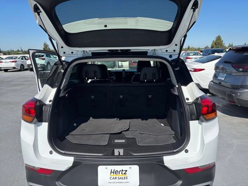 Used 2025 Buick Encore GX Preferred AWD/4WD image 30