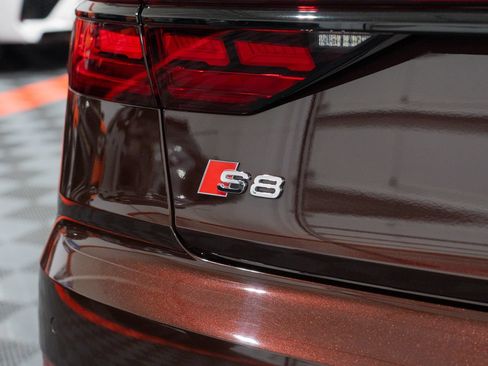 Used 2020 Audi S8 L AWD/4WD image 9