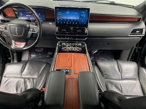 Used 2024 Lincoln Navigator Reserve image 47