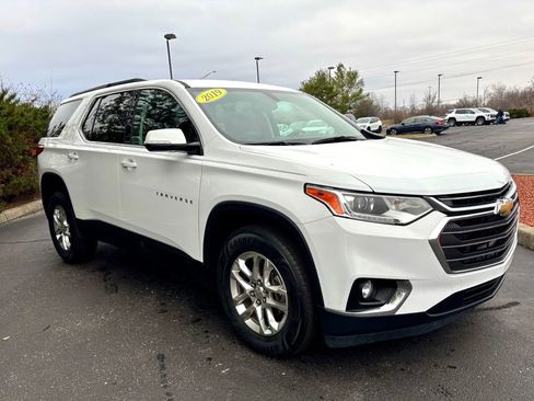 Used 2019 Chevrolet Traverse LT image 8