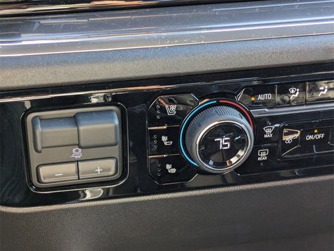 New 2025 Chevrolet Silverado 1500 High Country image 18