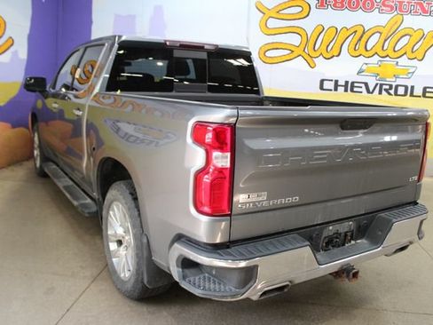 Used 2019 Chevrolet Silverado 1500 LTZ w/ LTZ Convenience Package AWD/4WD image 6