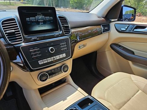 Used 2018 Mercedes-Benz GLE 350 image 20