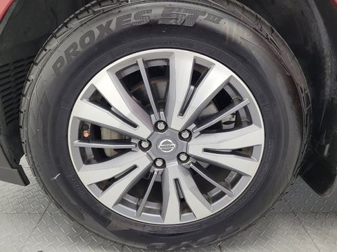 Used 2020 Nissan Pathfinder SV w/ Cargo Package FWD image 31