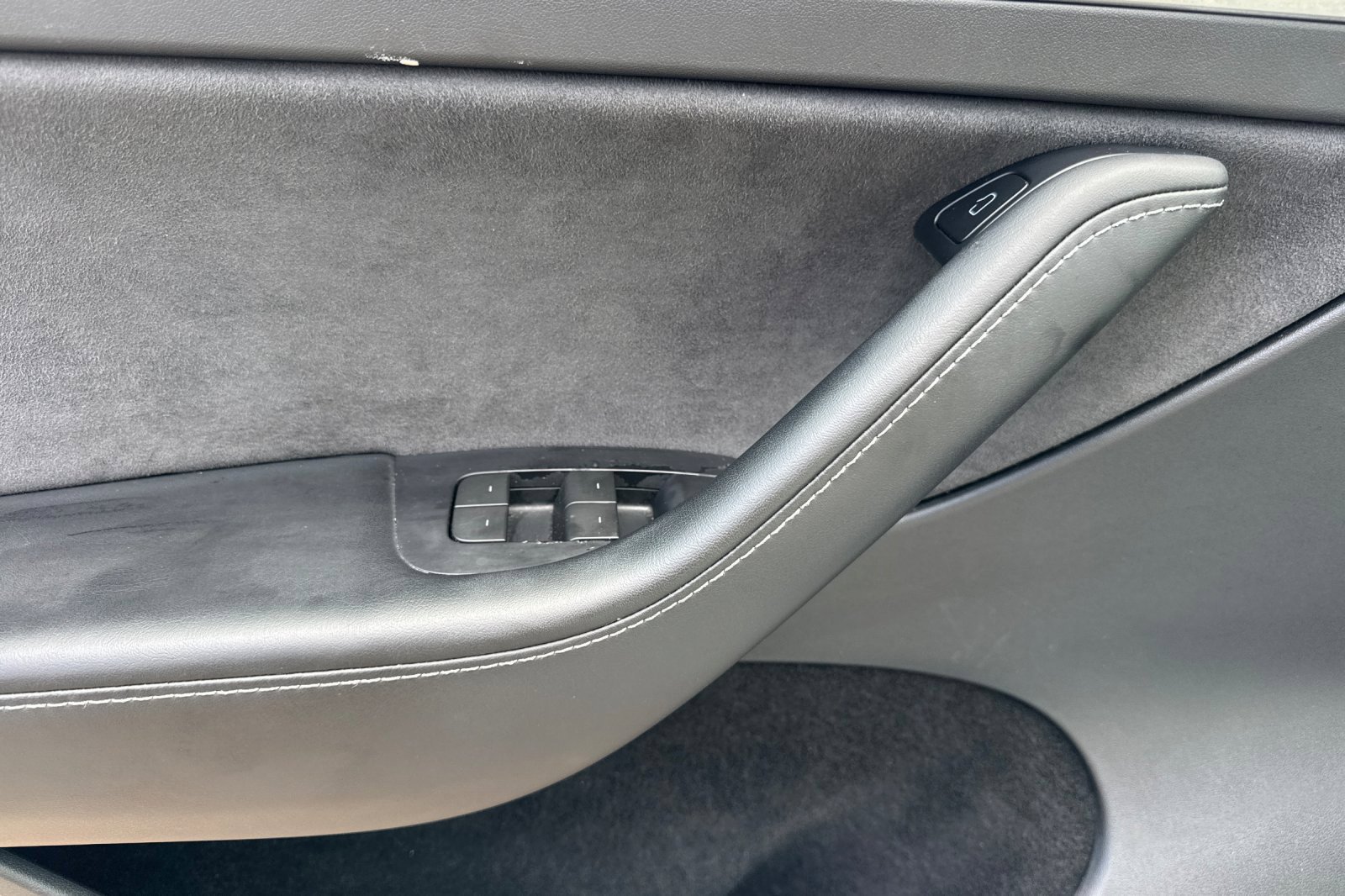 Used 2023 Tesla Model Y Long Range AWD/4WD image 11