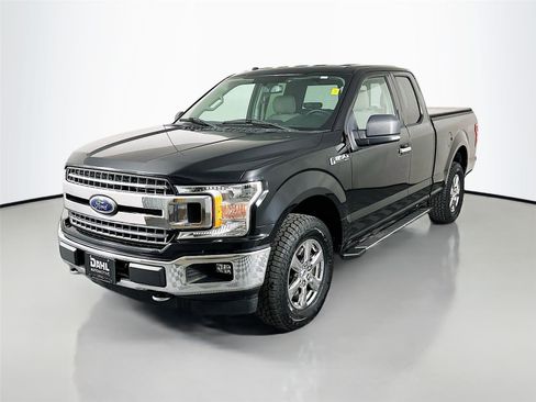 Used 2018 Ford F150 XLT w/ Equipment Group 302A Luxury image 4