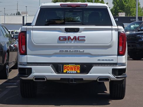Used 2020 GMC Sierra 1500 Denali w/ Denali Ultimate Package AWD/4WD image 5