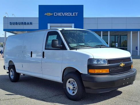 New 2026 Chevrolet Express 2500 Extended w/ Driver Convenience Package image 3