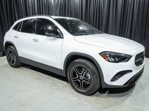 New 2026 Mercedes-Benz GLA 250 image 3
