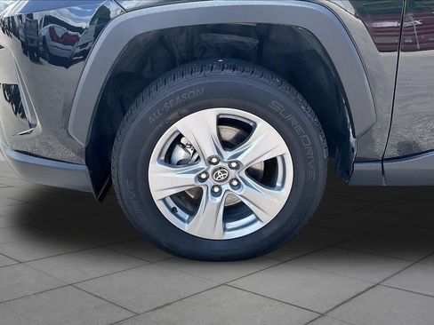 Used 2024 Toyota RAV4 XLE FWD image 11
