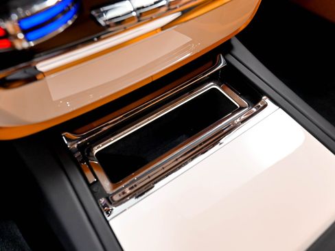 Used 2022 Rolls-Royce Phantom Sedan w/ The Phantom Package RWD image 88