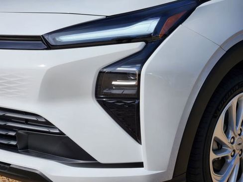 New 2027 Chevrolet Bolt LT w/ Comfort Package FWD image 6