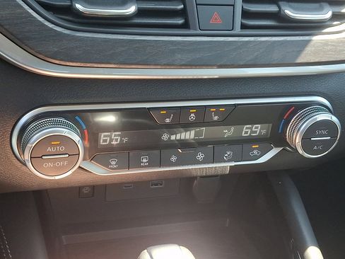 Certified 2023 Nissan Altima 2.5 SL image 17