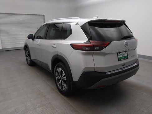 Used 2021 Nissan Rogue SV w/ Premium Package image 5