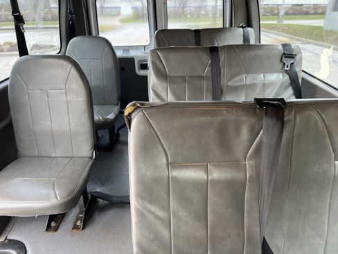 Used 2011 Ford E-250 and Econoline 250 w/ PWR Group image 17