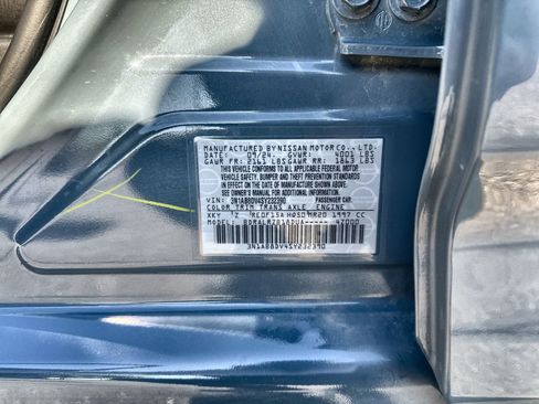 Certified 2025 Nissan Sentra SR FWD image 34