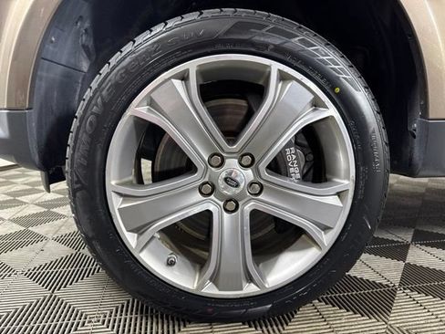 Used 2011 Land Rover Range Rover Sport Supercharged AWD/4WD image 10