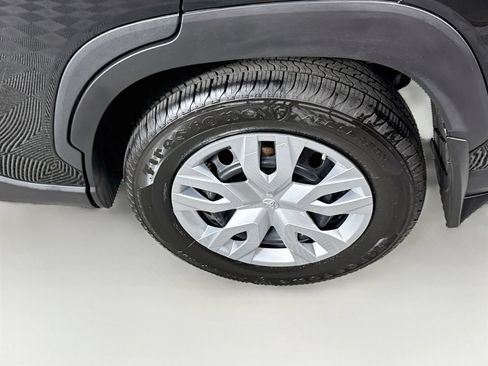 Used 2023 Toyota Corolla Cross L AWD/4WD image 23
