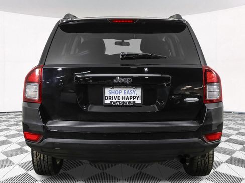 Used 2014 Jeep Compass Latitude image 16