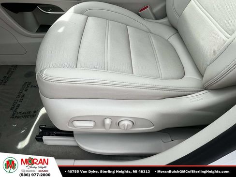 Certified 2023 GMC Acadia Denali w/ Denali Ultimate Package AWD/4WD image 21